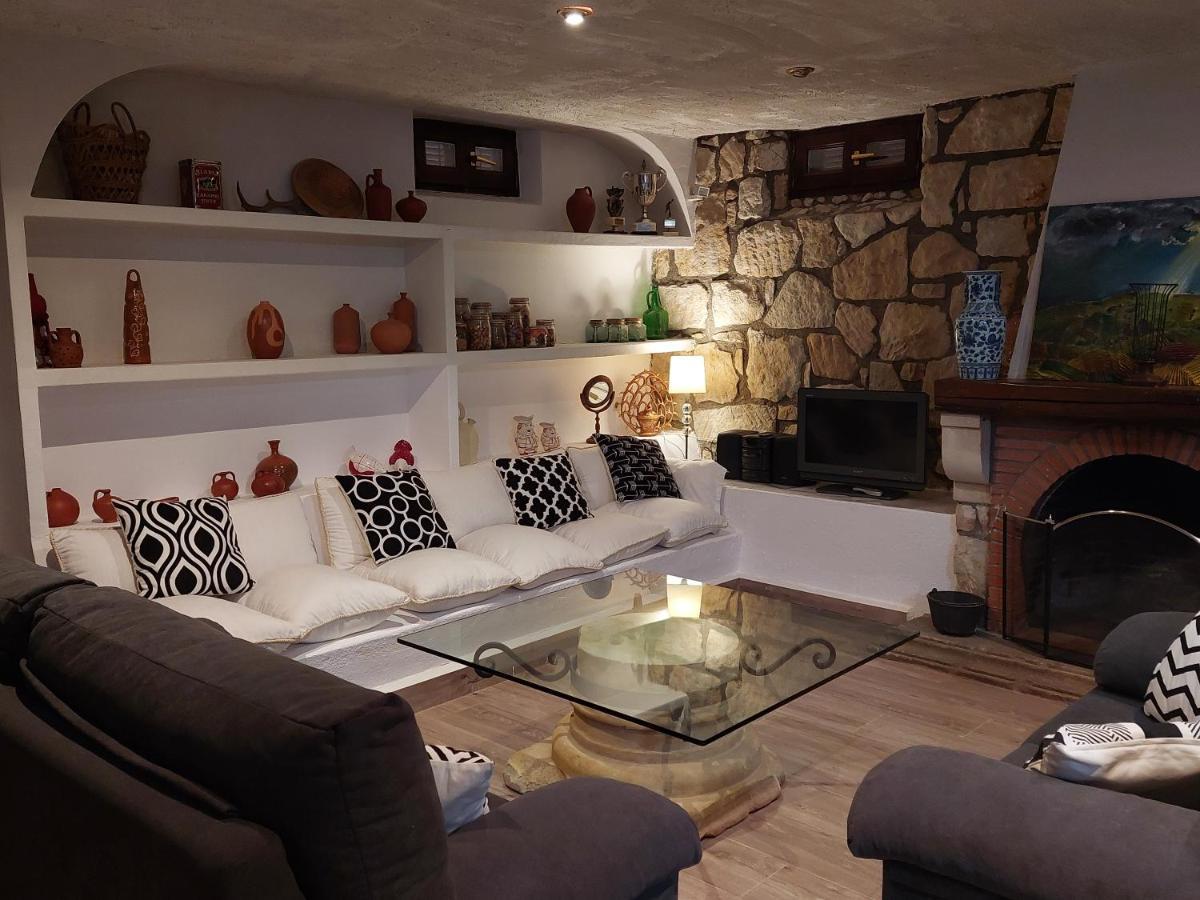 El Campillo Villa Pelabravo Екстериор снимка